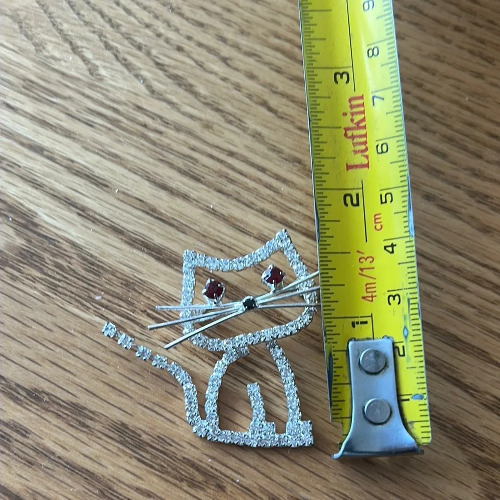 Cat Rhinestone Brooch - Picture 3 of 10